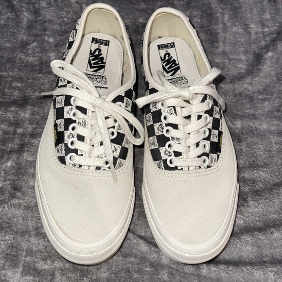 Vans vault X Spongebob OG authentic checkerboard - Picture 1 of 4